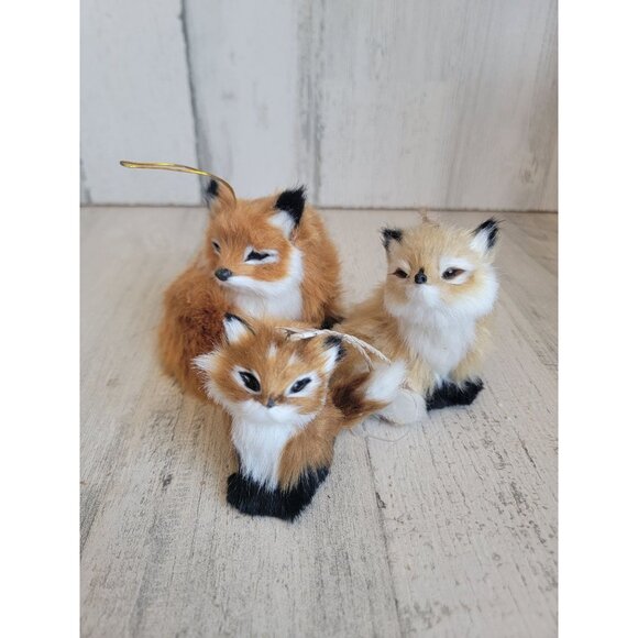 Realistic Faux fur for foxes ornament Xmas set - Picture 1 of 5
